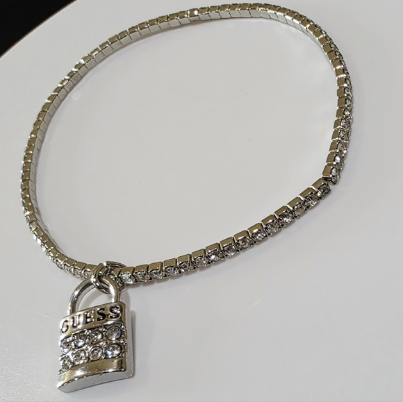 Silver GUESS Lock Charm Prong-set White Rhinestone Stretch OSFA Bracelet - Picture 2 of 7